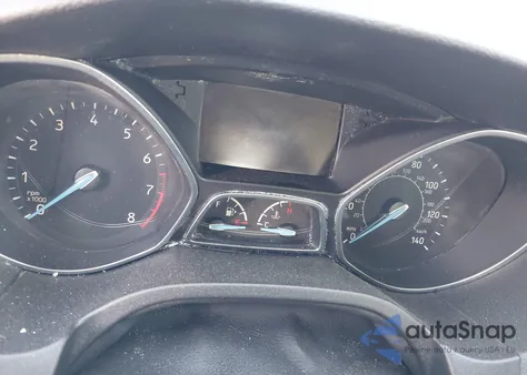 2015 Ford Focus Se z USA, uszkodzony, nr VIN 1FADP3F26FL316636